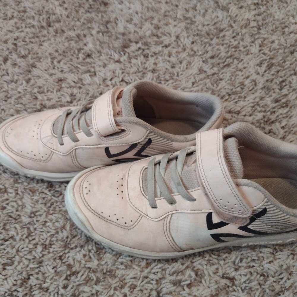 Girls 5 tennis shoes - Decathlon